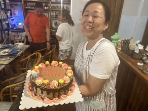 �T�v���C�Y�I�I �o�[�X�f�[