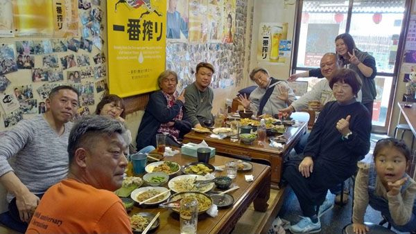 ��H���̗l�q