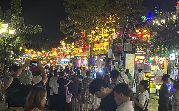 �Ós �z�C�A���̖�