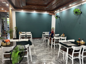 ホテルのレストラン