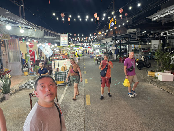 ナイトマーケット