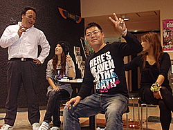 �{�E�����O���̗l�q