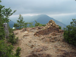 備前楯山 山頂(1272m)