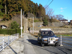 日吉神社の階段の前